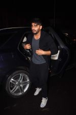 Arjun Kapoor snapped at private airport in Kalina on 3rd Oct 2015